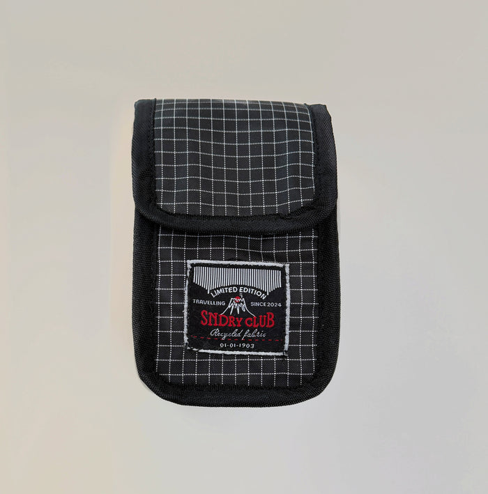 Point & Shoot camera pouch &mdash; alternate view